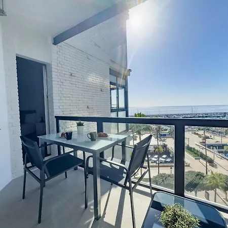 Valdecantos 6b- Front Line Harbour Apartment *